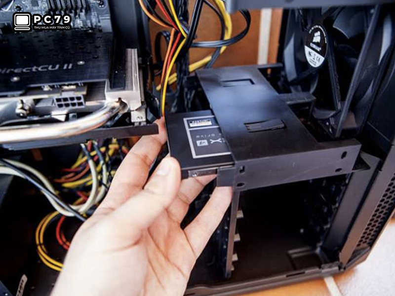 Tận dụng ổ cứng máy tính cũ là một cách hiệu quả để tránh lãng phí